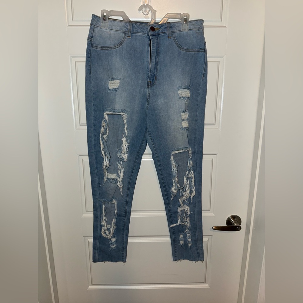 Shredded fashion nova ankle jeans